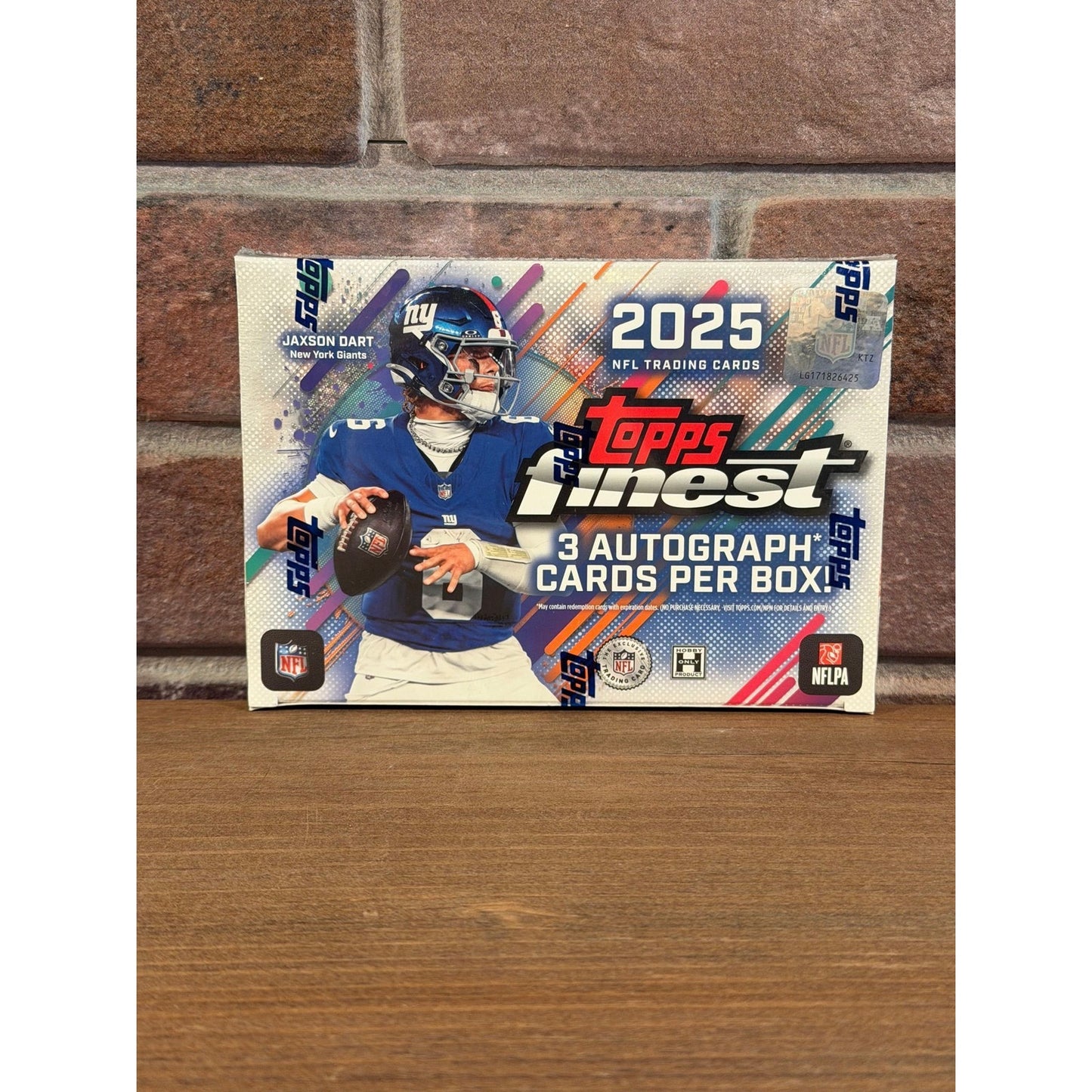 2025 Topps Finest NFL Football Delight Hobby Box (3 Autos)